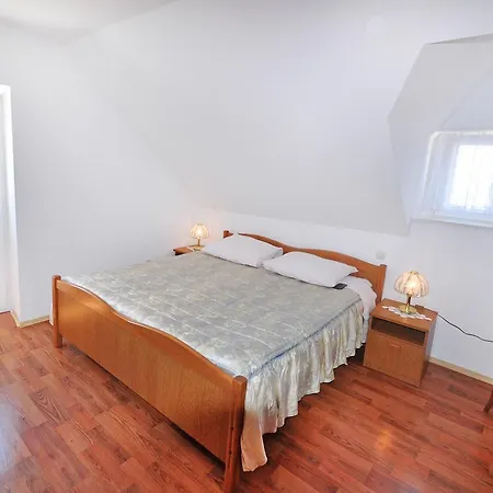 Appartement With Parking Space - 15767 Omiš